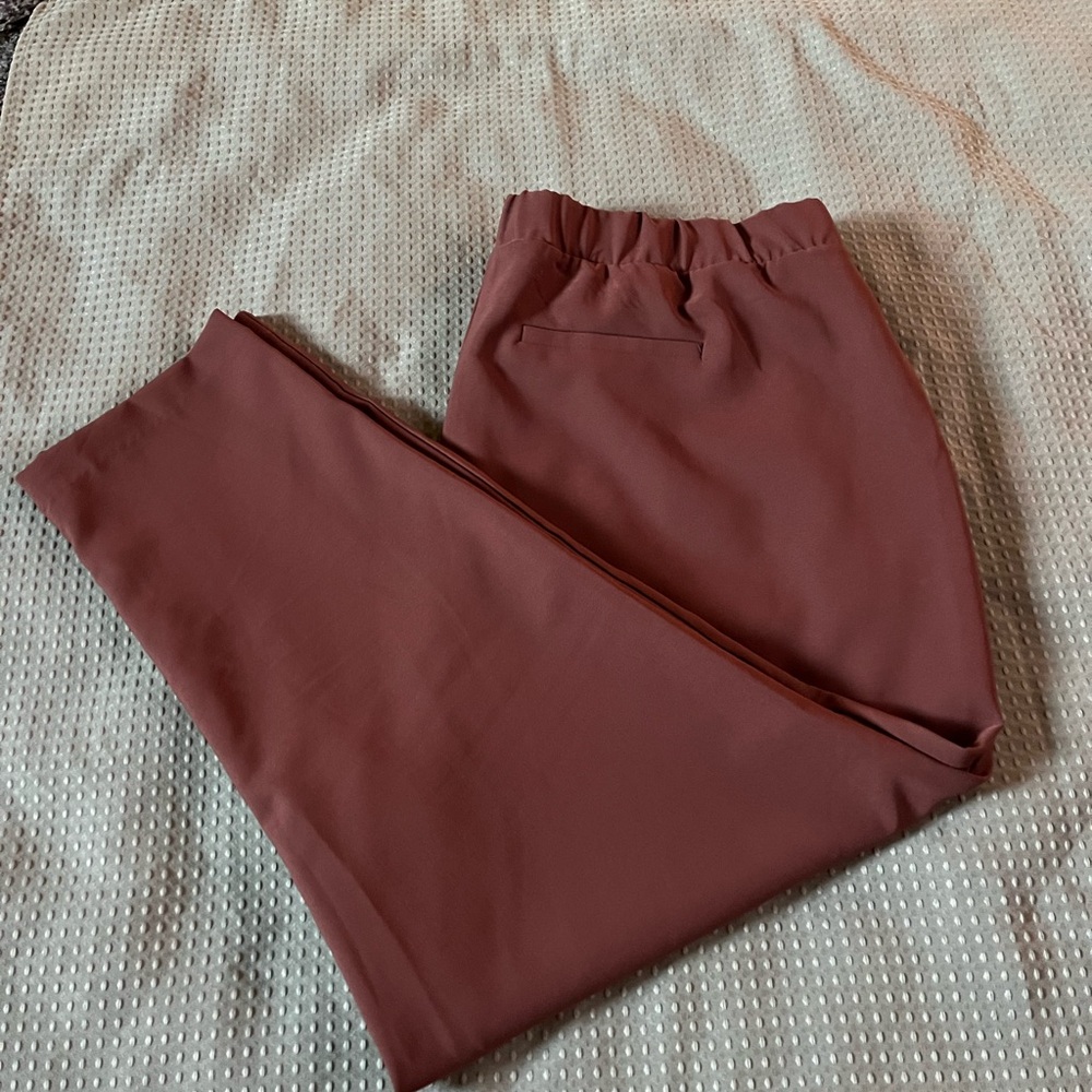Studio By Torrid Women's Elastic Waist Casual Pants Size 3R Brown